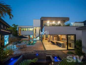 Casa à venda